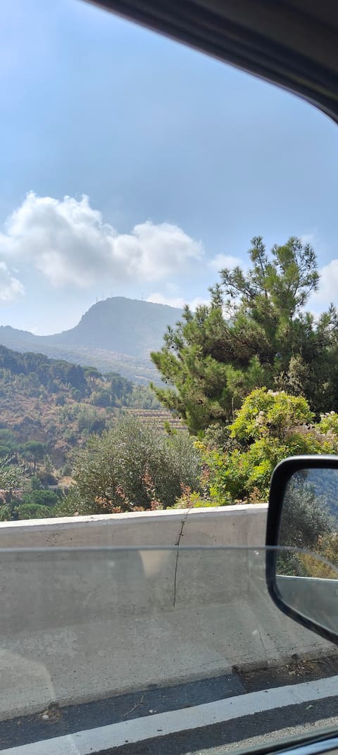 Hasroun waterfall — photograph 6