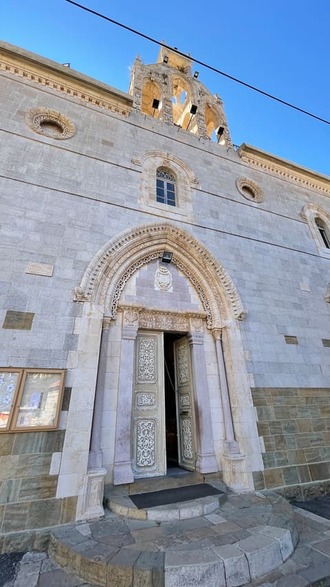 Saint Raymond — photograph 3