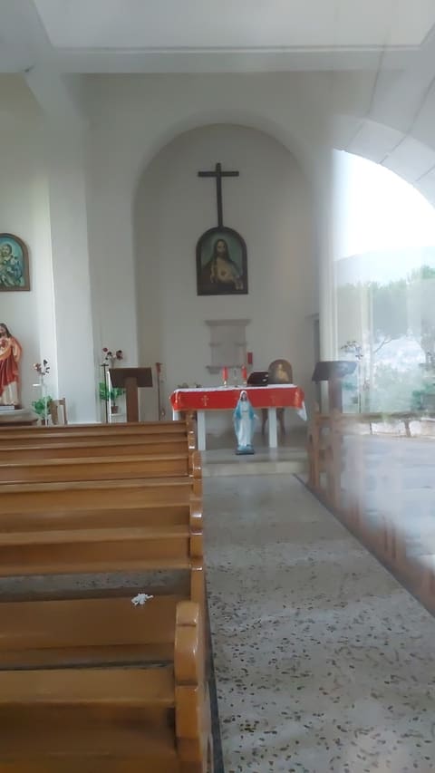 Sacred Heart Church — photograph 5