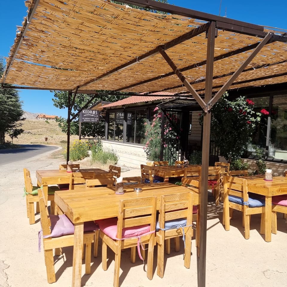 Kedros Cafe