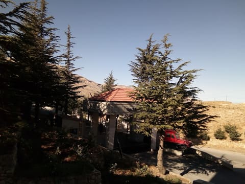 Arz Military Club — photograph 6