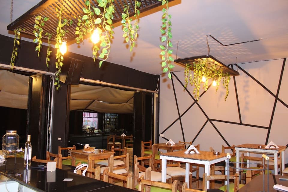 Mellow pub | Hasroun