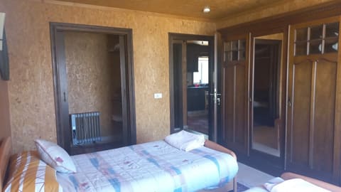 Qadisho Guest House — photograph 2