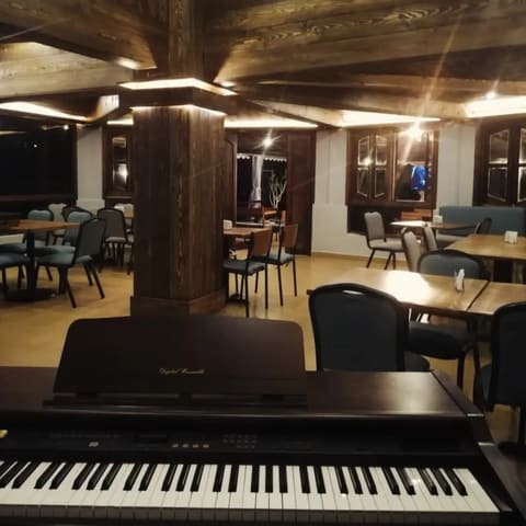 Grilla resto-bar — photograph 3