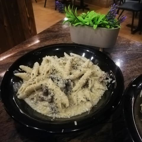 Grilla resto-bar — photograph 6