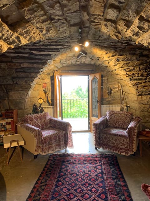 Beit El Qanater — photograph 3