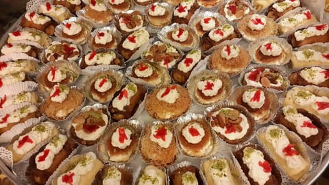 Dwayhi - Pastry — photograph 2