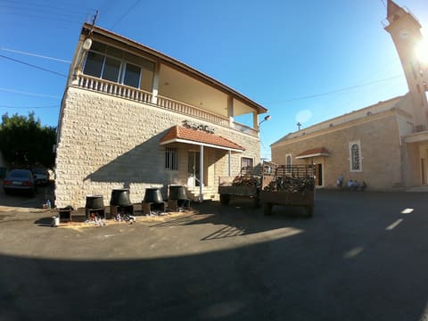 Sahat Al Qadisa Moura — photograph 4