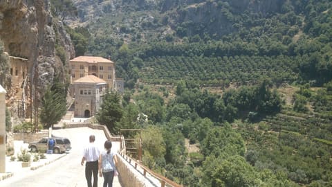Saint Antonios Church, Bayader Rachiine — photograph 2