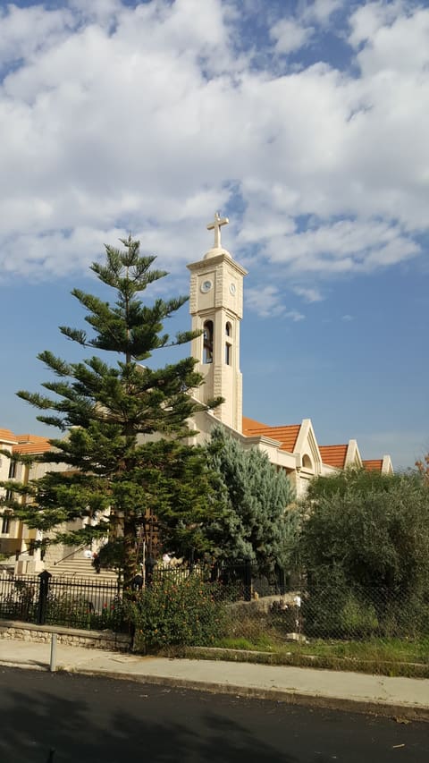 Saint Antonios Church, Bayader Rachiine — photograph 3