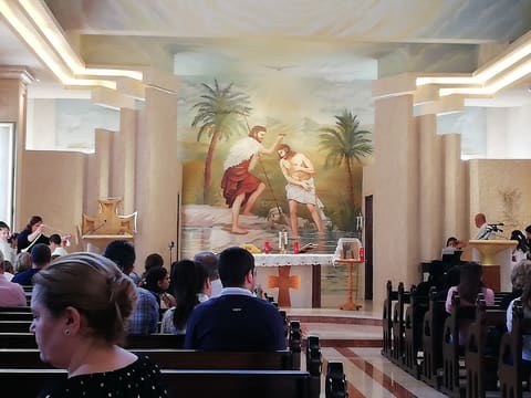 St John Baptist Church — photograph 2