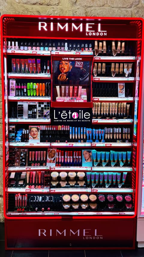L'Etoile Centre De Mode Et De Beauté — photograph 2