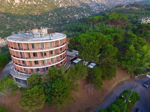 Douma Hotel — photograph 3