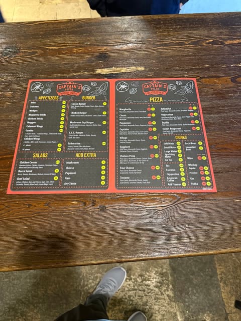 Captain's Pizza Wood Oven — photograph 6