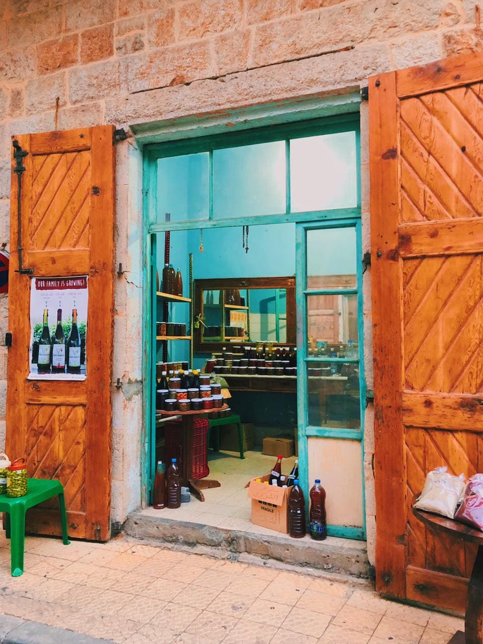 Jackline Mounir Maalouf Markets