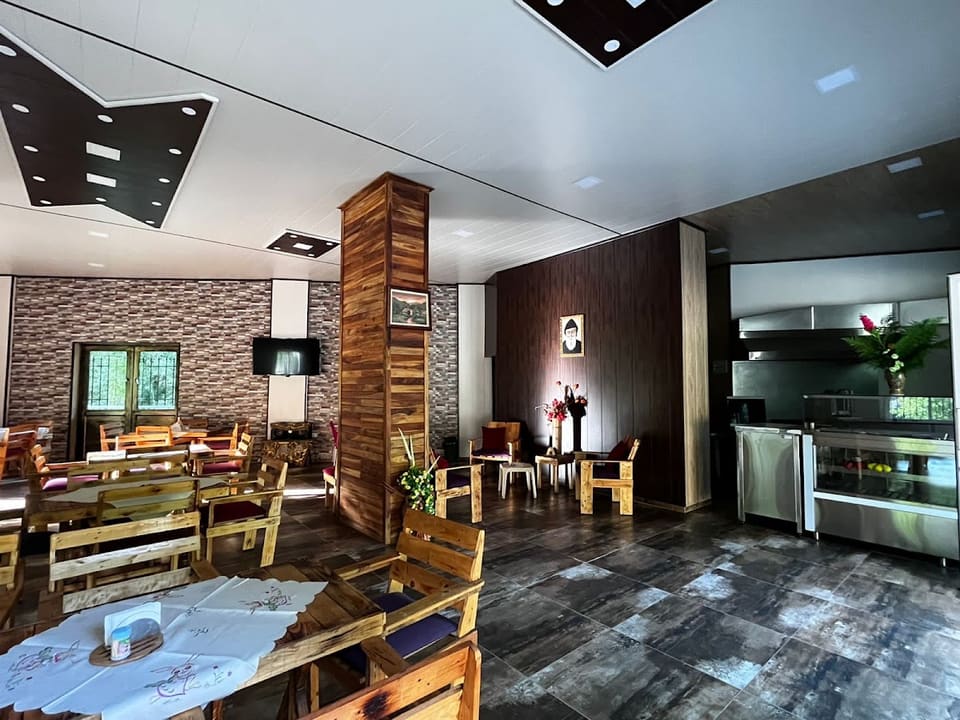 Restaurant Naoum