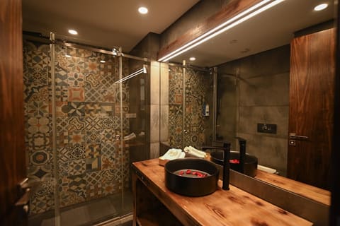 Arawan – Boutique Art Hotel — photograph 4