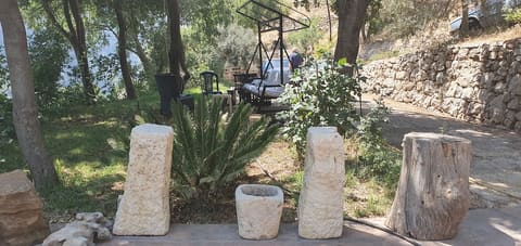 Beit el Deek — photograph 3