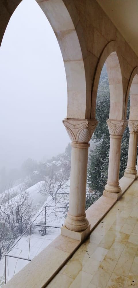 Beit el Deek — photograph 4