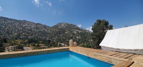 Canyon Hills Guesthouse & Resort — photograph 2