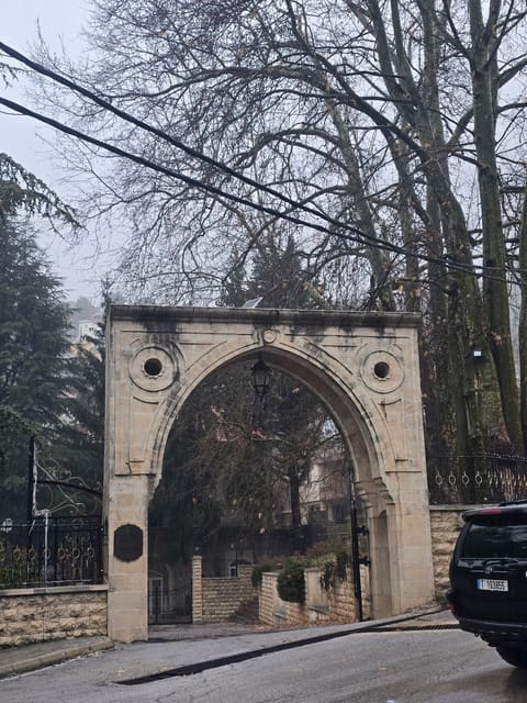 Tannourine central square — photograph 2