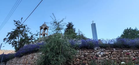 Deir Mar Sarkees - Church — photograph 2
