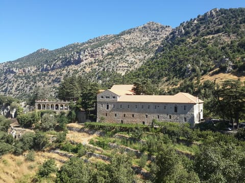 Deir Mar Sarkees - Church — photograph 4
