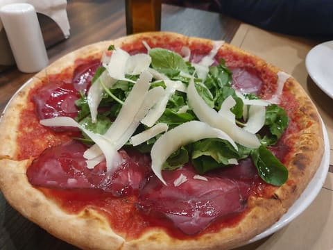 Una Pizza Amioun — photograph 4