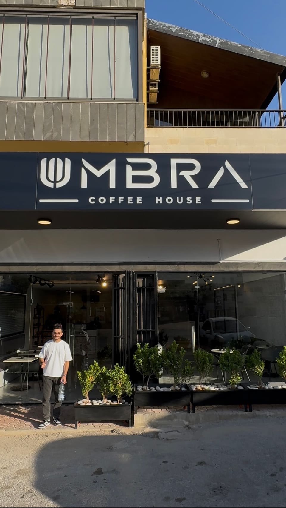 Umbra coffee house