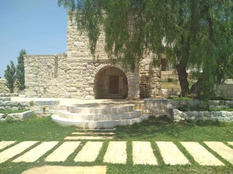 St. Nohra Church — photograph 6