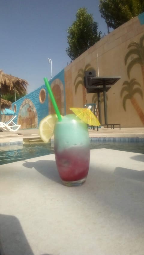 Paradise Pool — photograph 3