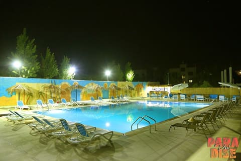 Paradise Pool — photograph 5
