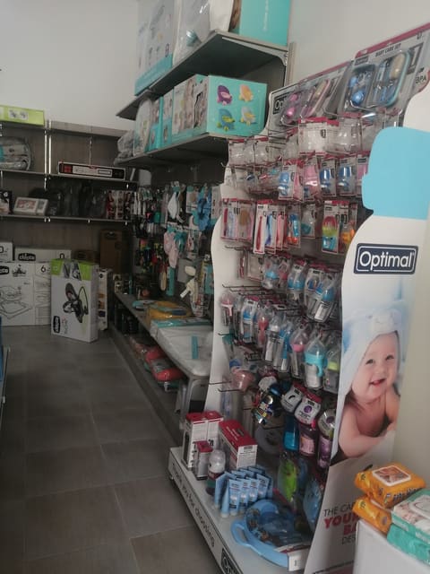Little one toy shop — photograph 2