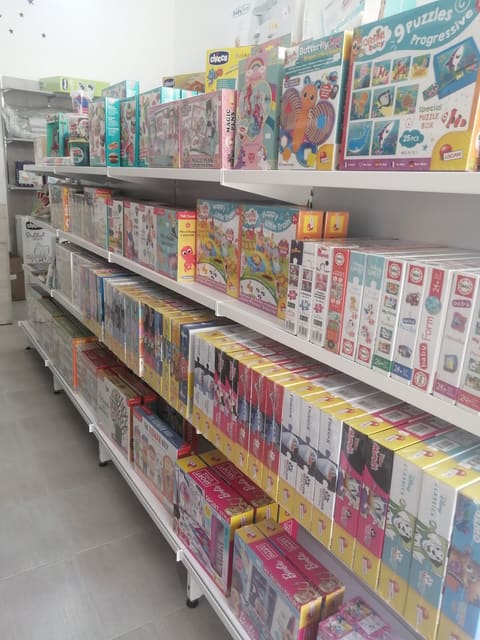 Little one toy shop — photograph 6