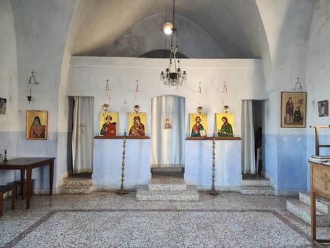 Saint George — photograph 2