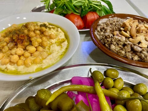 Abou Hassan Restaurant — photograph 4