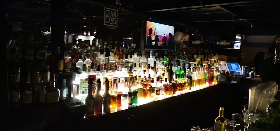 Bar 35