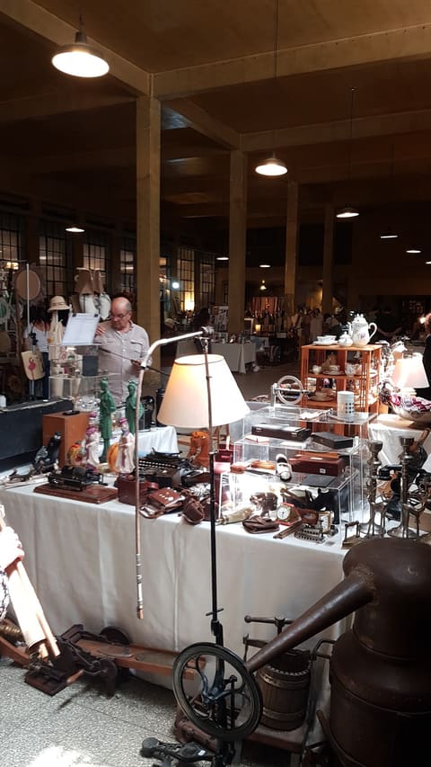 Le Marché aux Puces — photograph 2