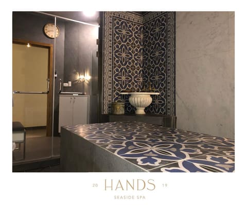 Hands seaside spa — photograph 6