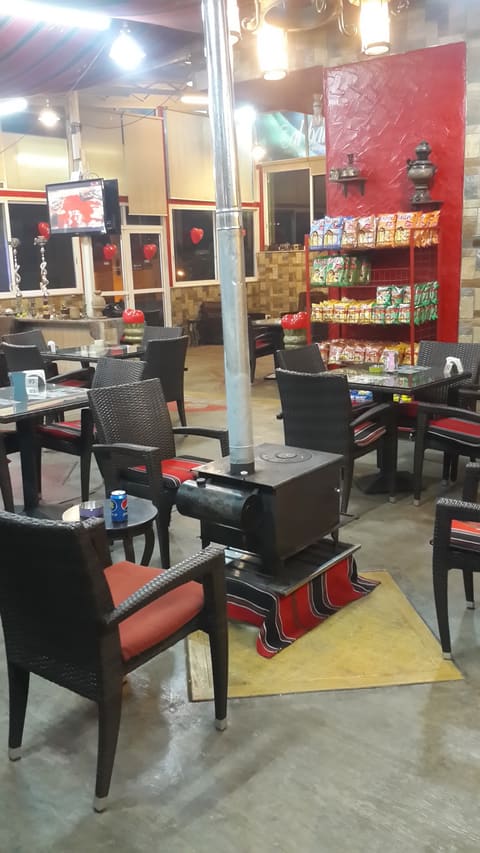 Restaurant & Cafe Albal — photograph 6