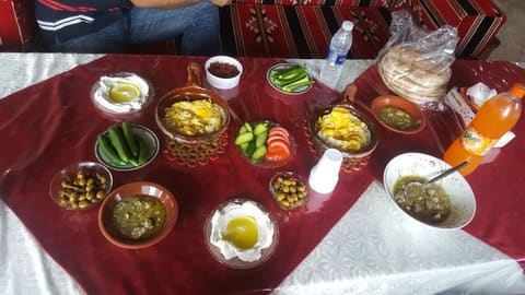 Salloum Resto Cafe — photograph 2