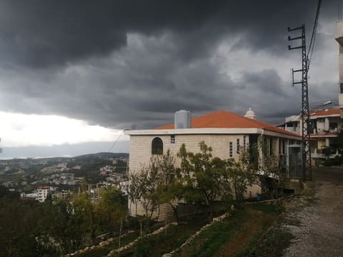 St. Georges Church — photograph 2