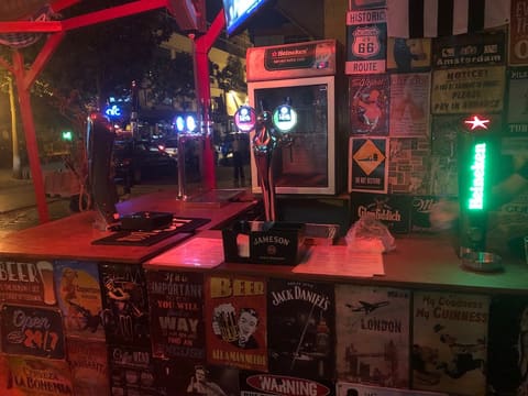 Hooligans Bar and Grill — photograph 5