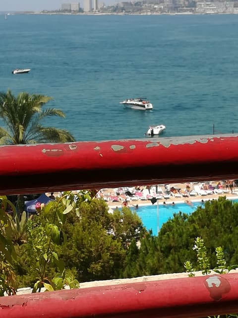 Blue SUNNY Beach — photograph 2
