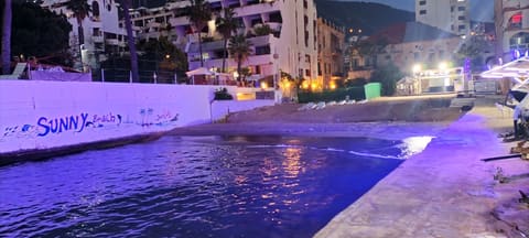Blue SUNNY Beach — photograph 4