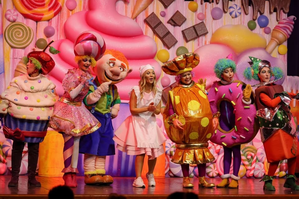 Ghinwa's World (Theatre la cite jounieh)
