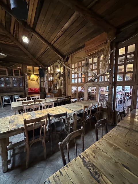 Chez Cheker Restaurant — photograph 3