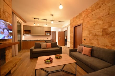 V Square Resort Kfardebian — photograph 6