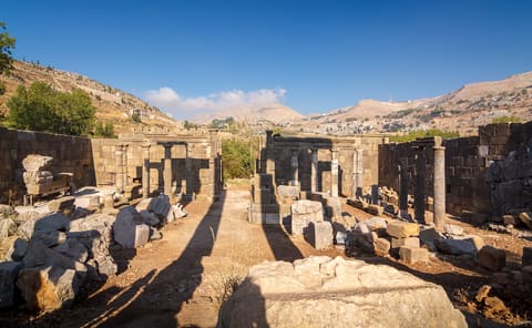 Temple of Atargatis Kfardebian — photograph 2