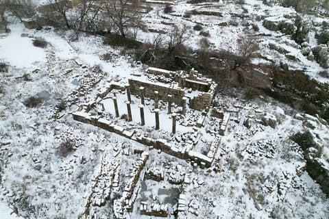 Temple of Atargatis Kfardebian — photograph 6